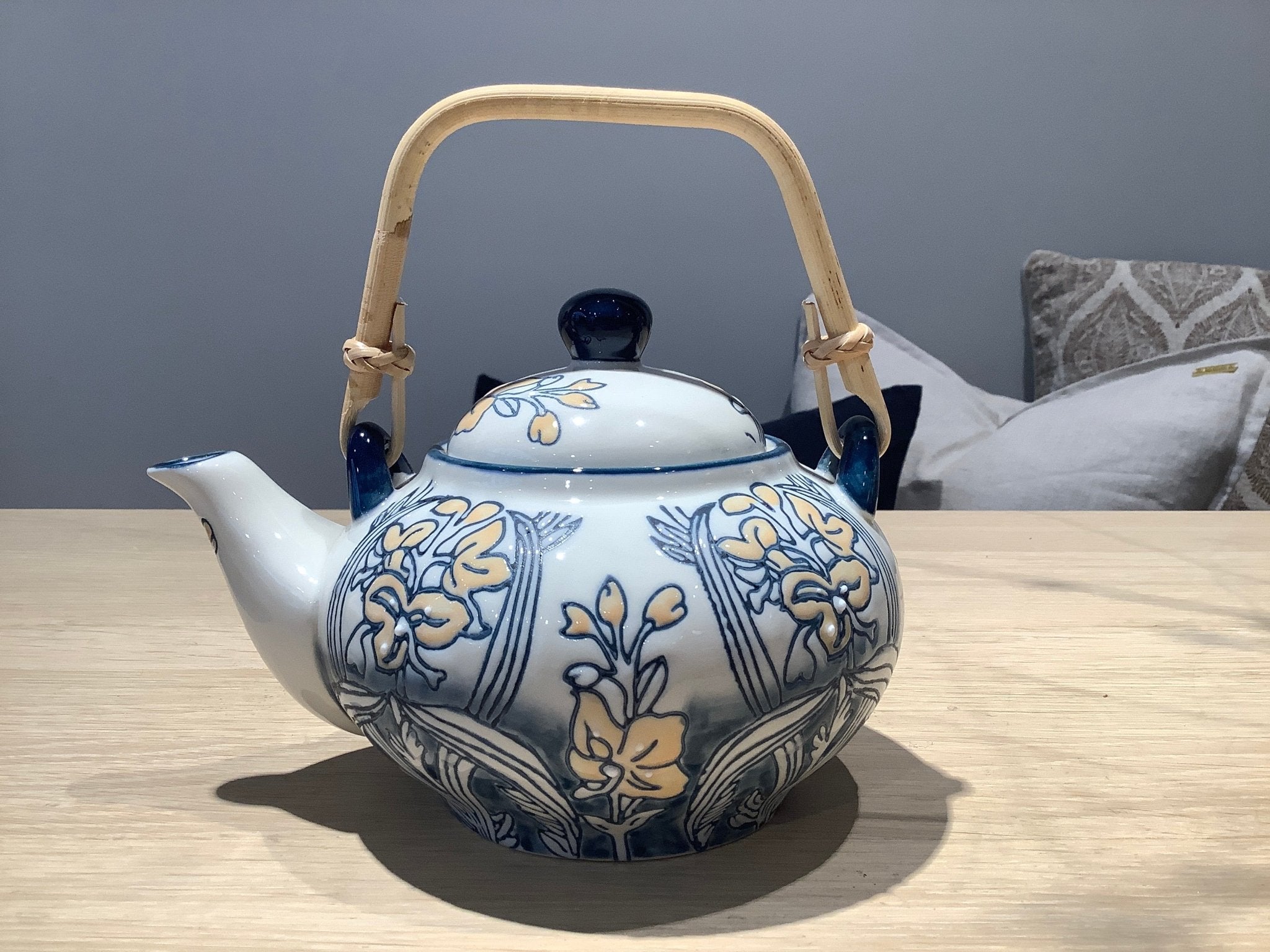Teekanne, 0,8l blau bemalt - Anton Doll Holzmanufaktur
