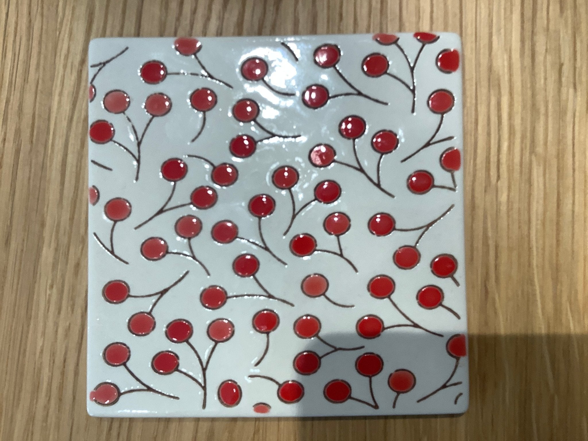 Untersetzer Kachel, rote Beeren - Anton Doll Holzmanufaktur