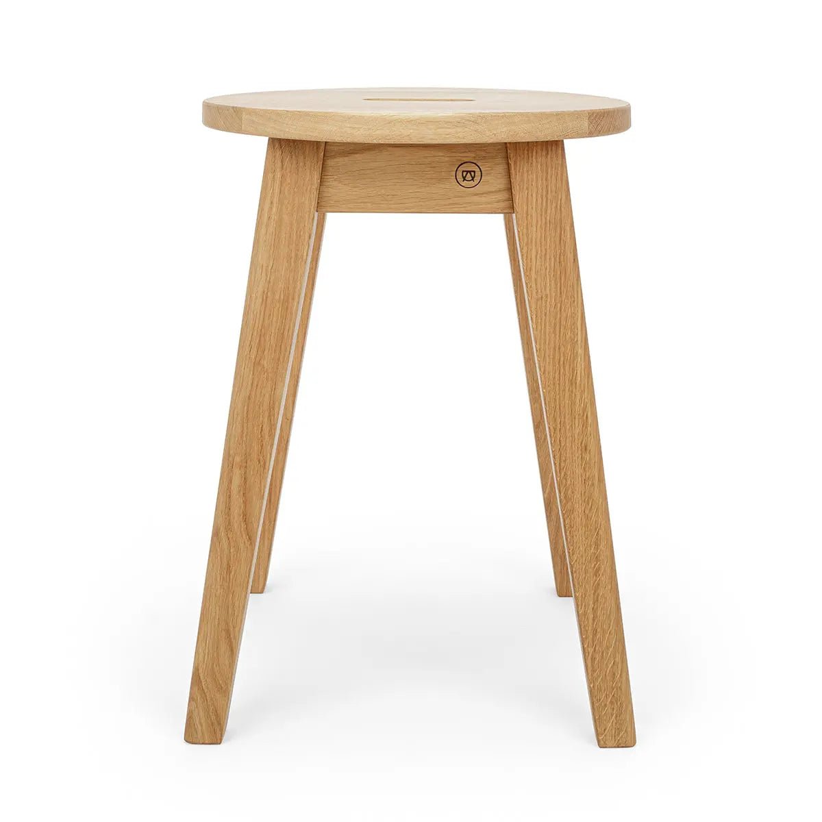 »Josef« stool made of oak wood for a stylish eternity
